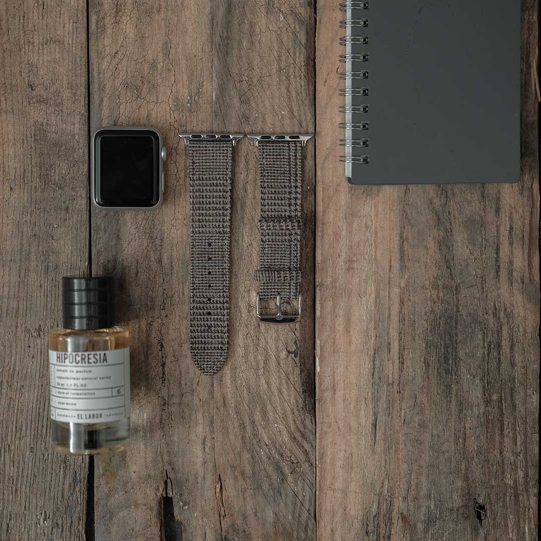 Apple Watch LIGHT BROWN GLENCHECK