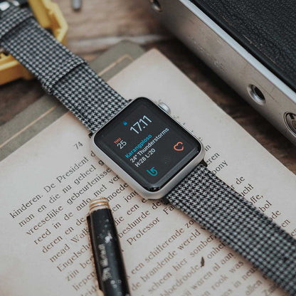 Apple Watch BLACK & WHITE houndstooth