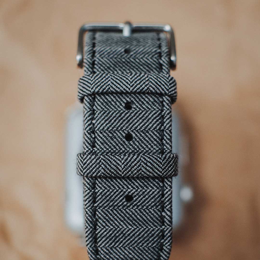 Apple Watch LIGHT GREY HERRINGBONE