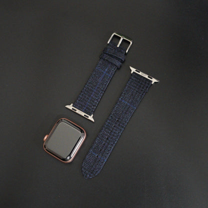 Featured image of the Apple Watch Navy Glencheck band