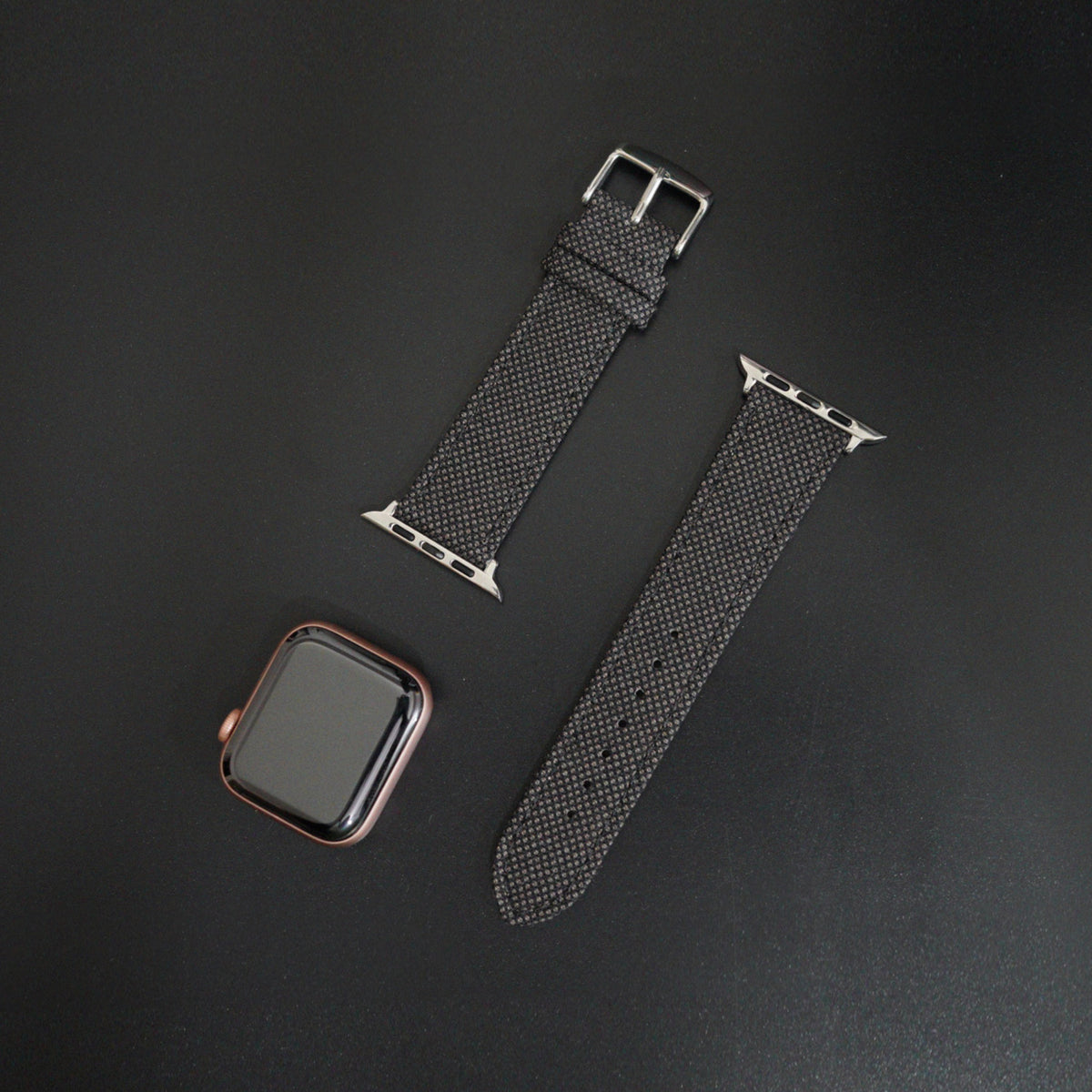 Featured image of the Apple Watch Brown Birdseye band