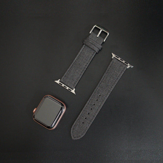 Featured image of the Apple Watch Medium Brown Sharkskin band