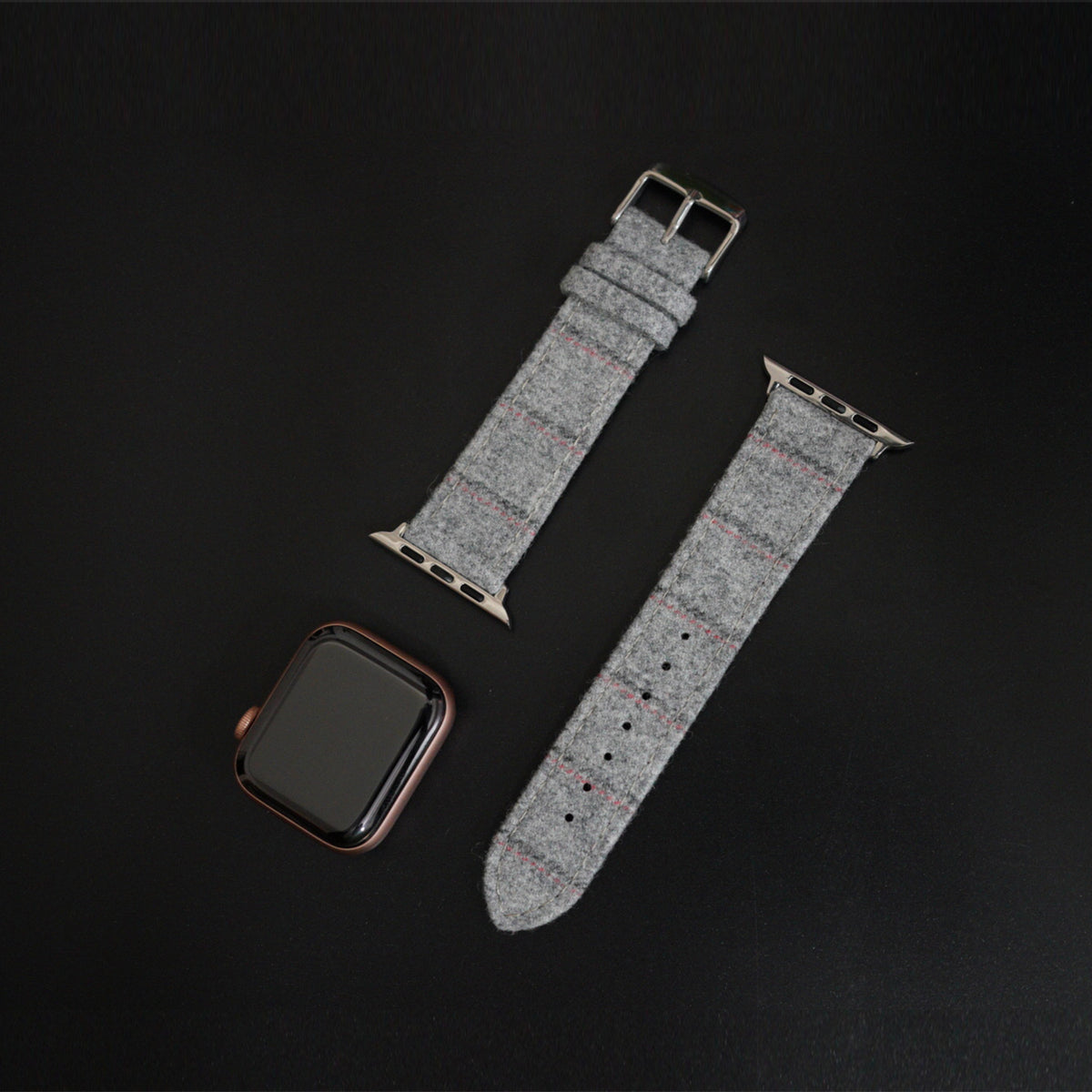 Featured image of the Apple Watch Light Grey Double Stripe band