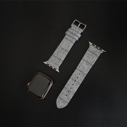 Featured image of the Apple Watch Light Grey Double Stripe band