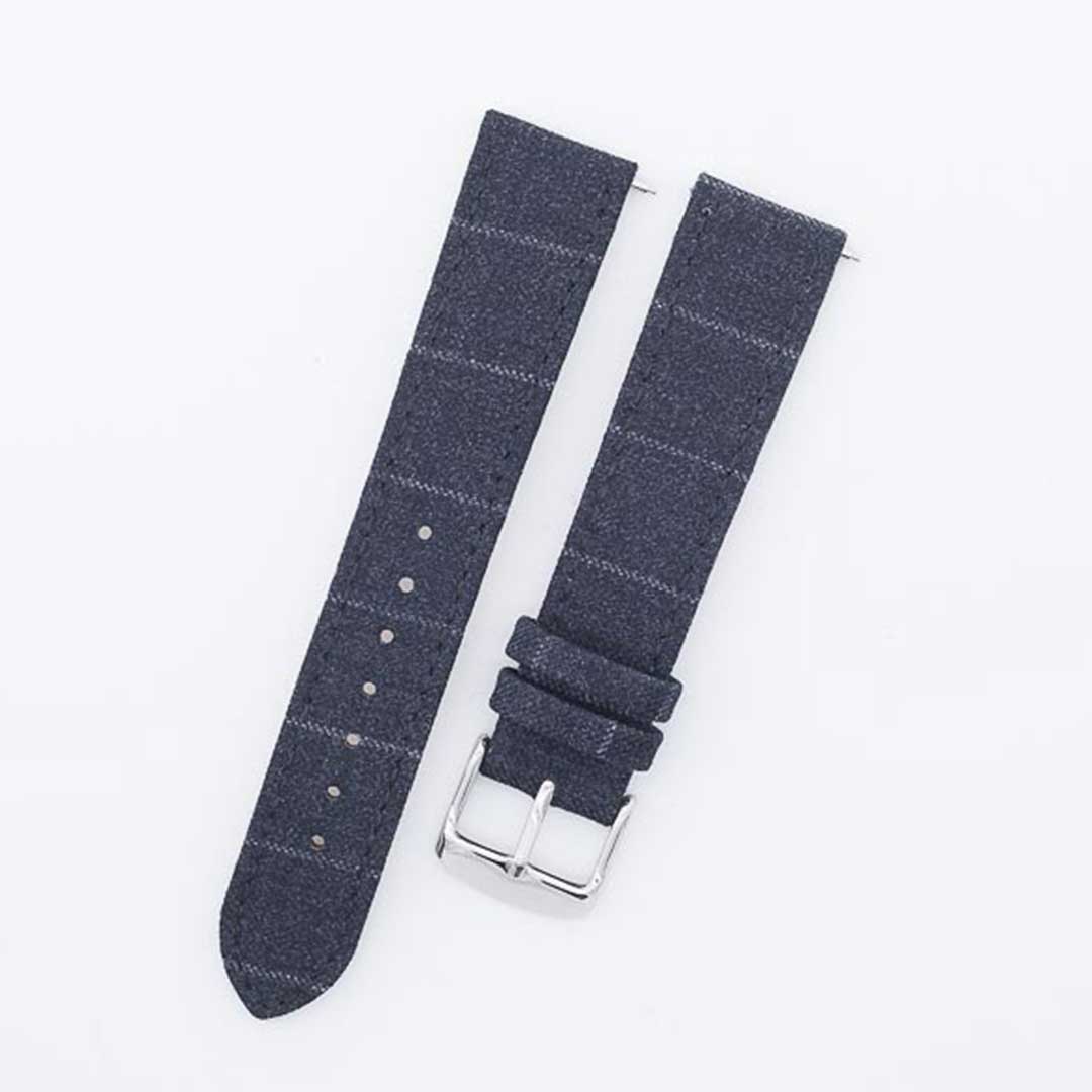 Featured image of the Char Grey Classic Chalk watch band